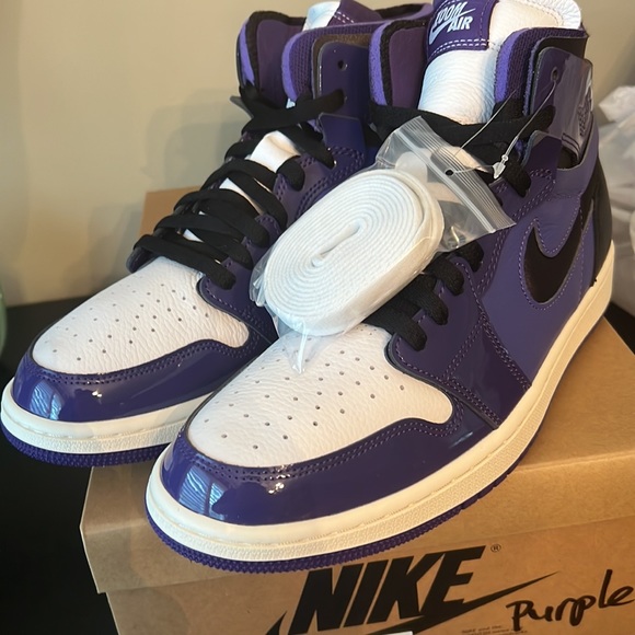 COPY - Jordan 1 Zoom / CMFT Have worn these three times. Men’s 9 / Women’s 10.5 - Picture 2 of 10